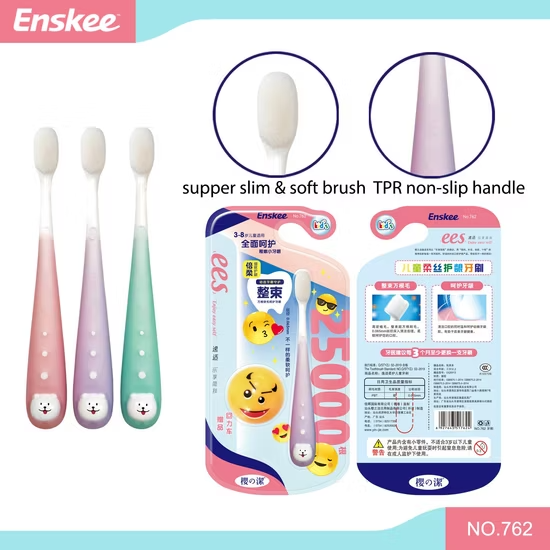 Bàn chải đánh răng trẻ em với lông mềm mại và mảnh mai ảnh 2