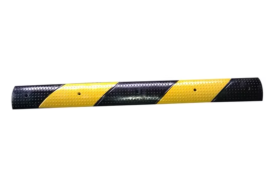 Gờ giảm tốc bằng nhựa PVC và cao su chất lượng cao ảnh 3